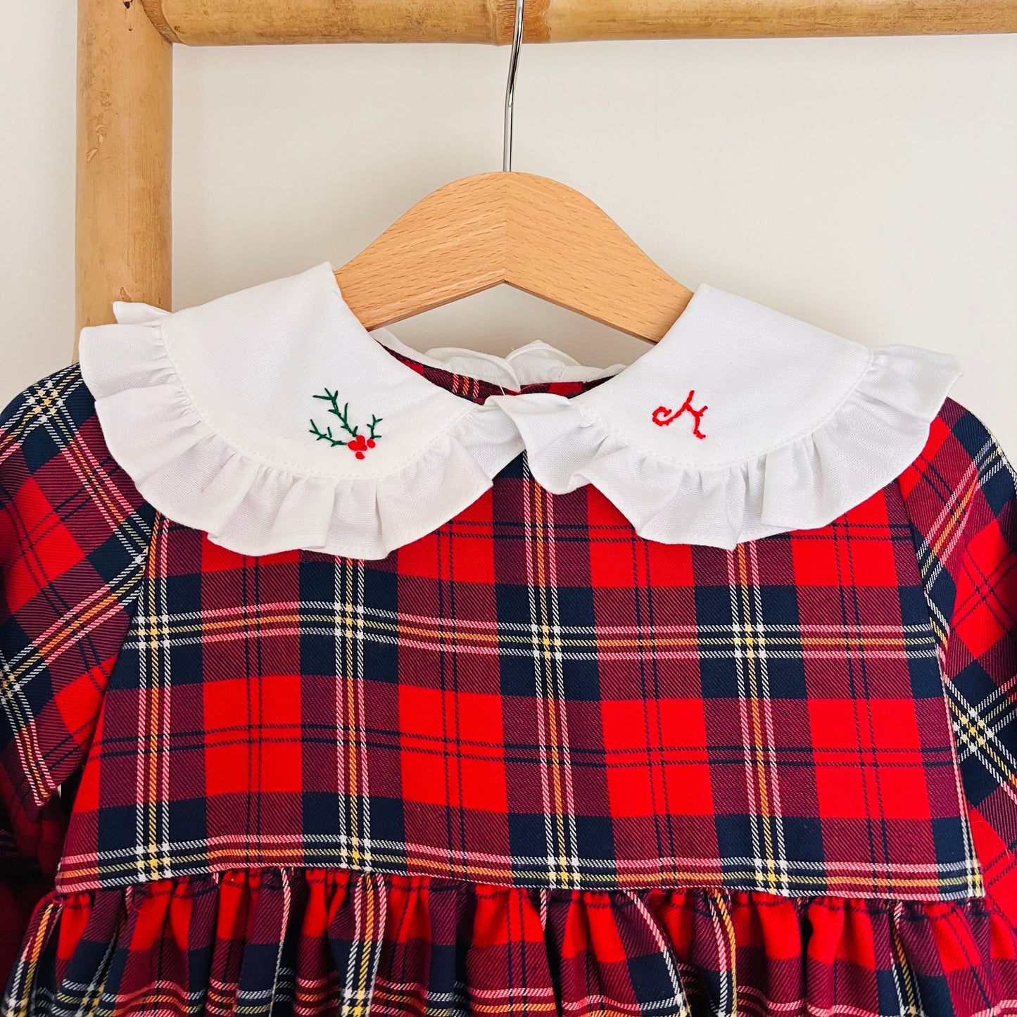 bordado roupa de cerimonia natal1