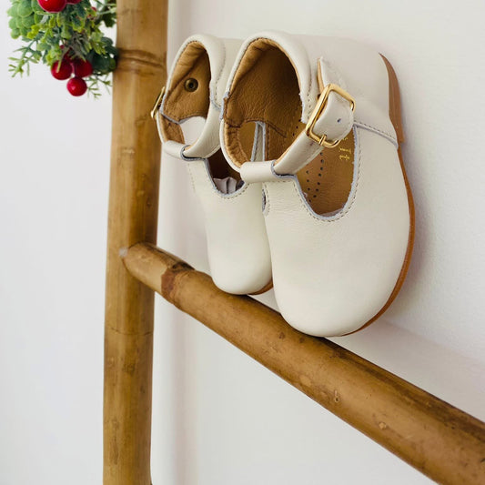 bota batismo bege menino