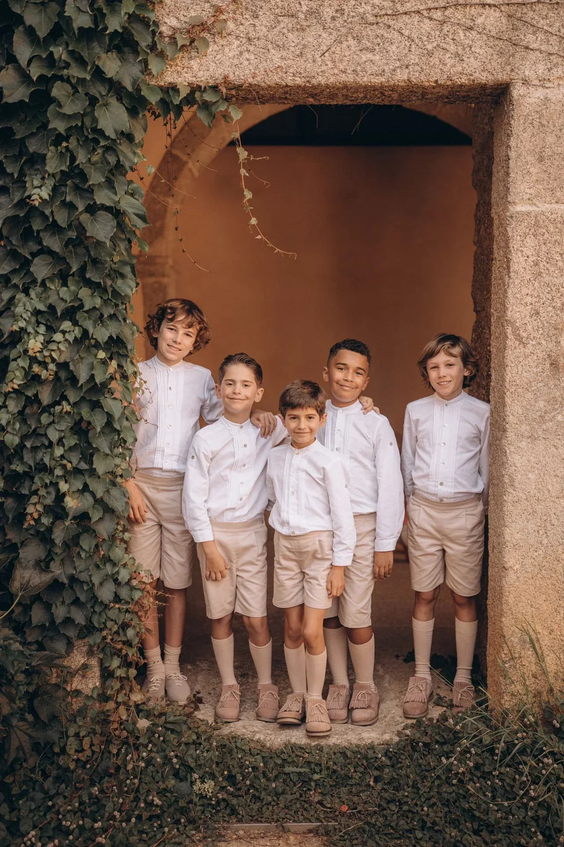 🎩 Looks de Cerimónia para Meninos: Descubra as Opções Elegantes da BabyPopIt