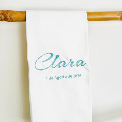 Toalha de batismo bordada