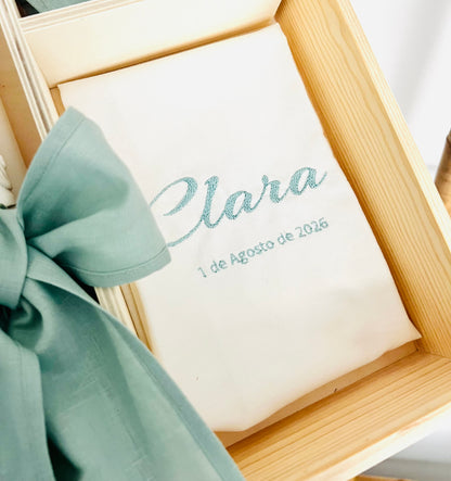 Toalha de batismo bordada