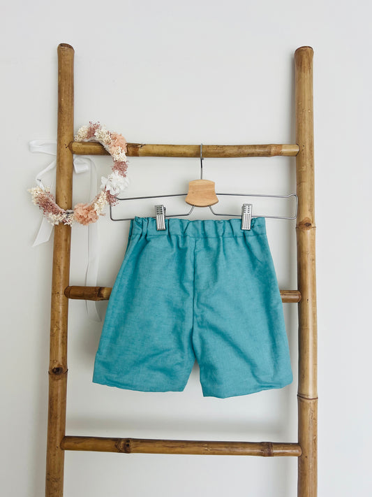 Pantalones cortos sencillos verde menta