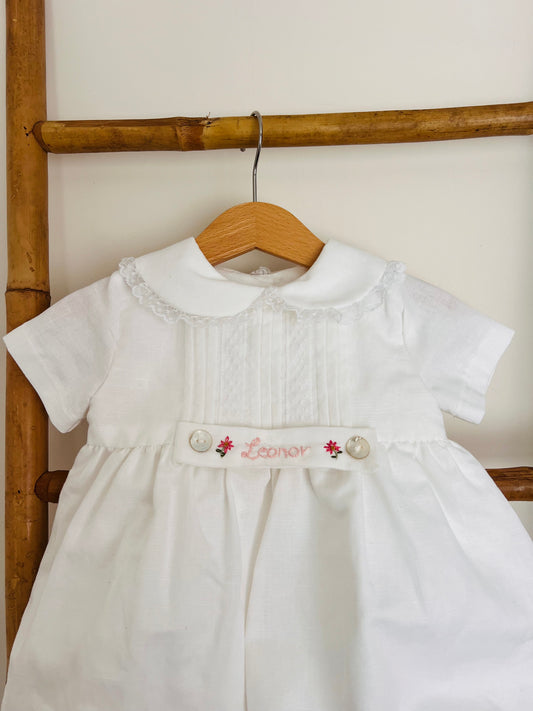 Bordado Nome com flores