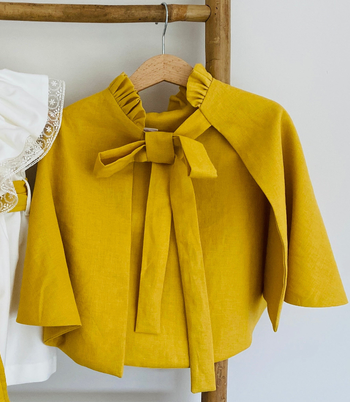 Ceremony Cape Without Collar