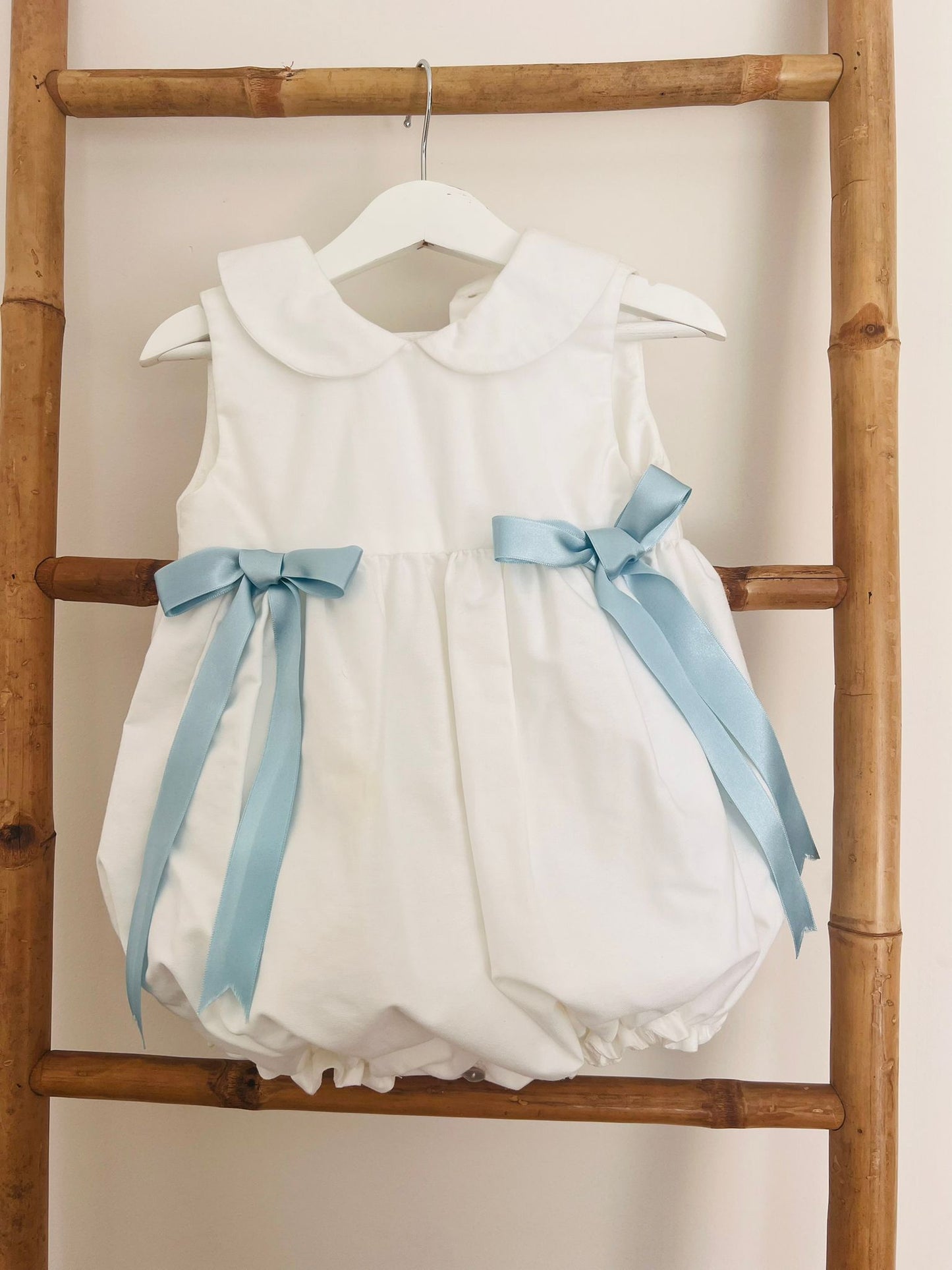 Fofo com Laços de Cetim