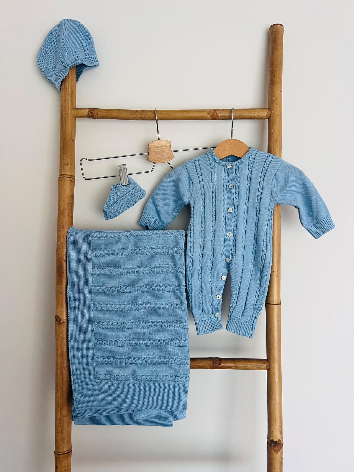 Primeira roupa maternidade bebe azul