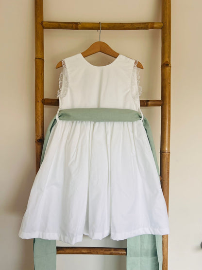 Vestido Alice com Entremeios no Ombro