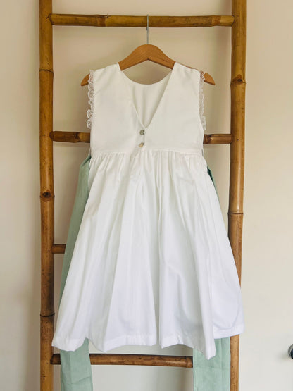 Vestido Alice com Entremeios no Ombro