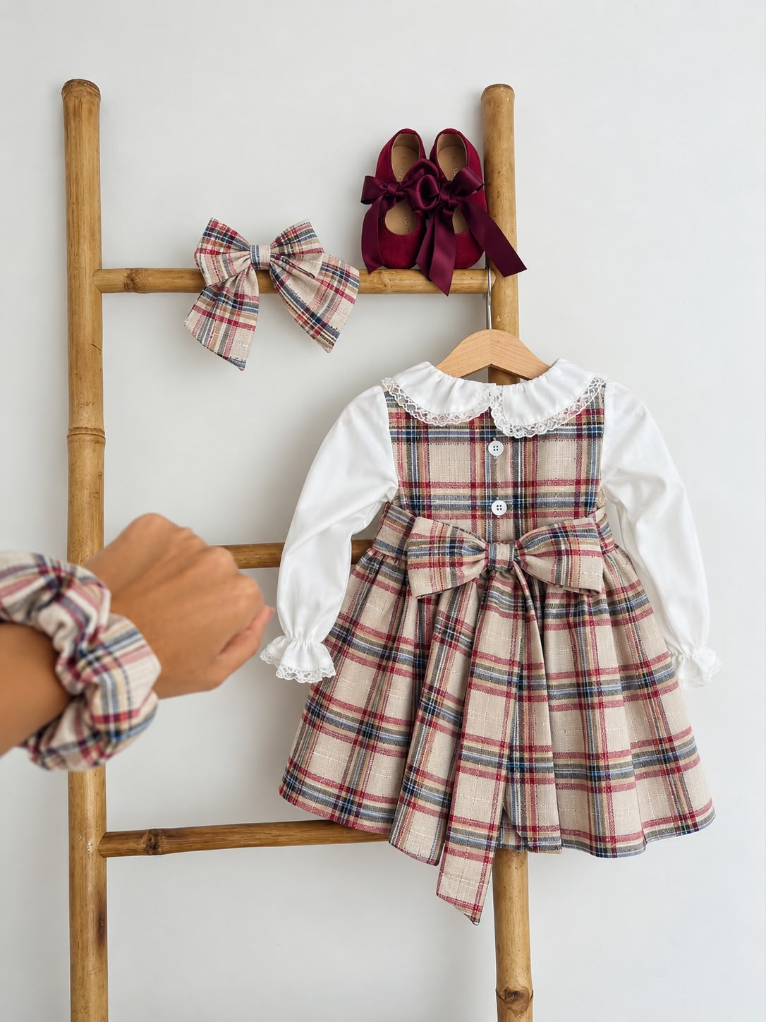 conjunto de menina criança com laço