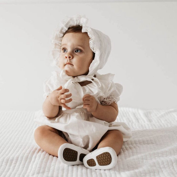 fofo com touca de cerimonia bebe