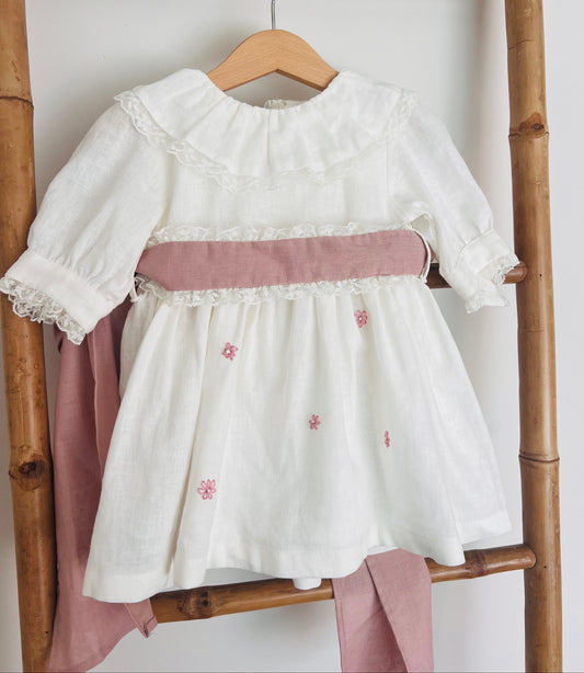 vestido batizado bordado